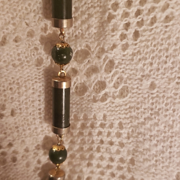 Two jade like glass beaded necklaces ! - Picture 2 of 5